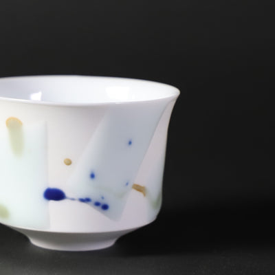 Akio Momota's colorful sake cup