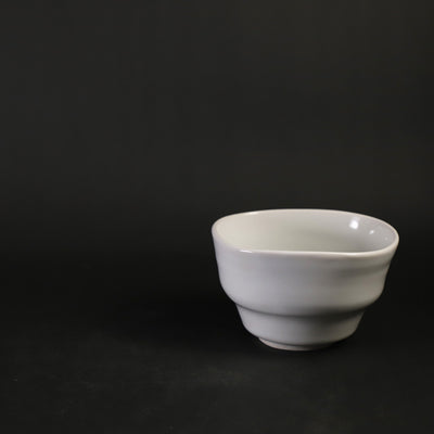 中里隆　作　白磁四方小鉢