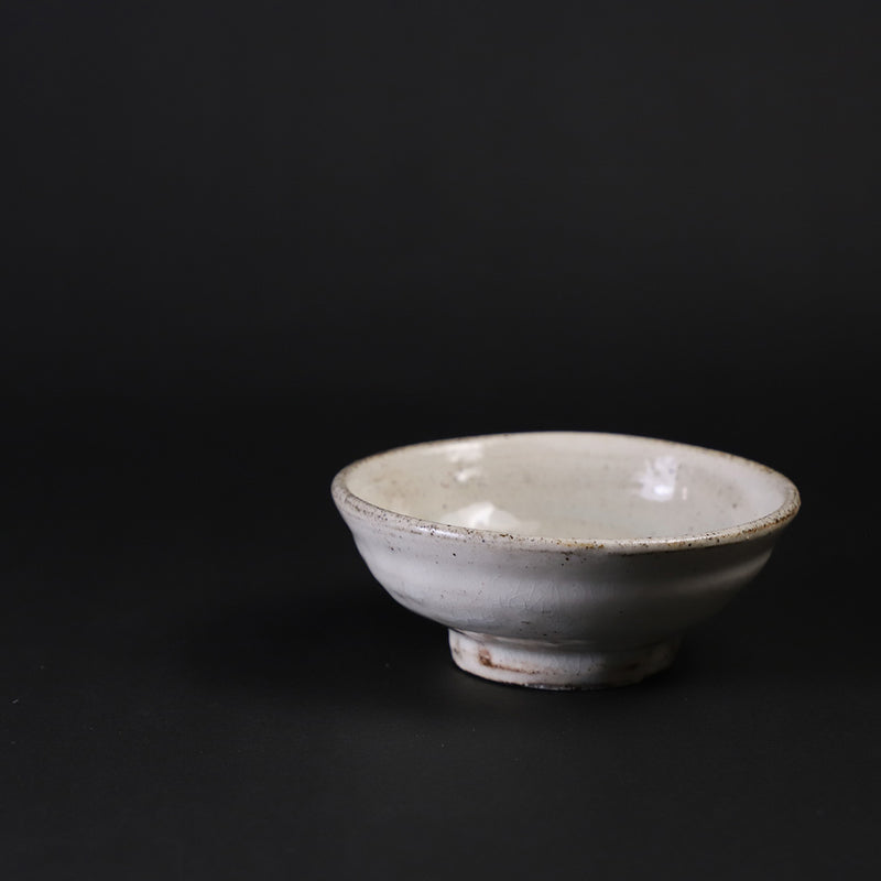武末日臣　作　粉引杯