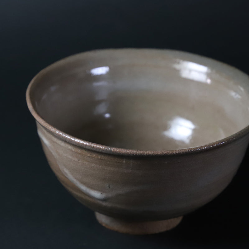 Karatsu tea bowl by Yoshihisa Ishii