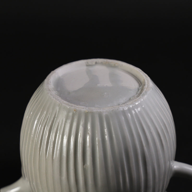 White porcelain tea by Masahiro Takehana