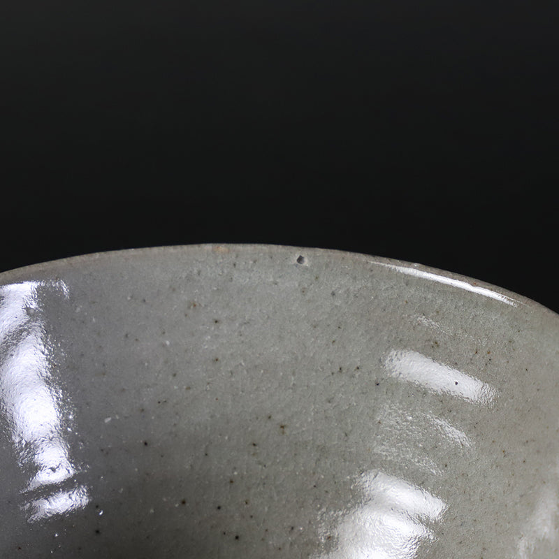 Karatsu tea bowl by Yoshihisa Ishii